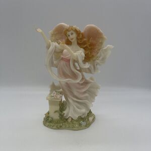 Seraphim Classics Vintage 1999 Resin Figurine Amanda Sharing the Spirit 81530